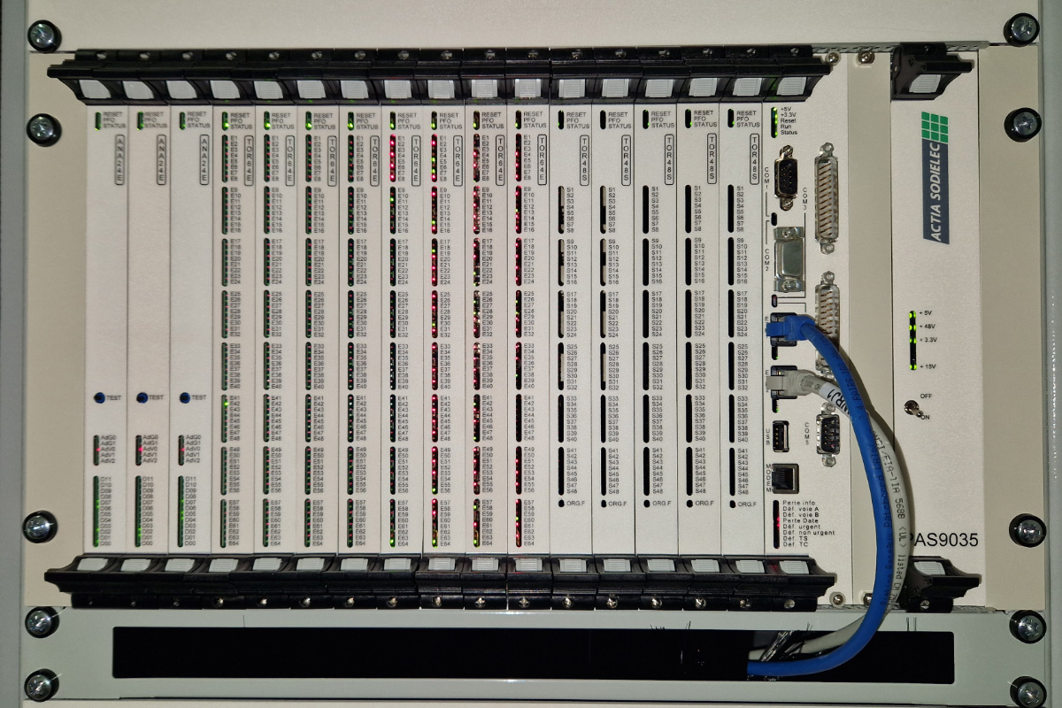 PAS9035 Poste Asservi : modernisation du réseau EDF SEI à La Réunion 4.jpg